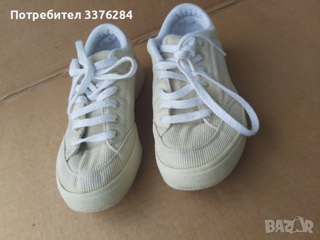 Оригинални спортни кецове Adidas , номер 38, снимка 10 - Кецове - 40488827