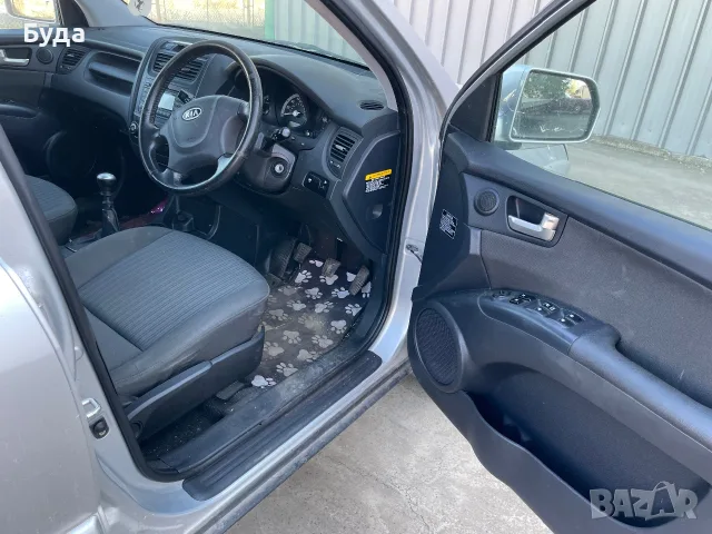 Kia Киа 2.2 с дясен волан, снимка 15 - Автомобили и джипове - 56041790