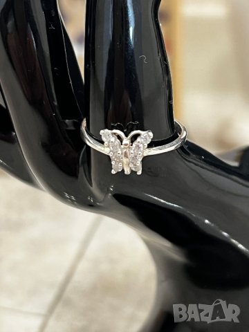 Сребърен пръстен с пеперуда и цирконий