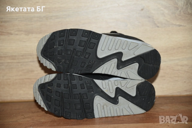 Nike Air MAX оригинални маратонки, номер 38, снимка 5 - Маратонки - 53793514
