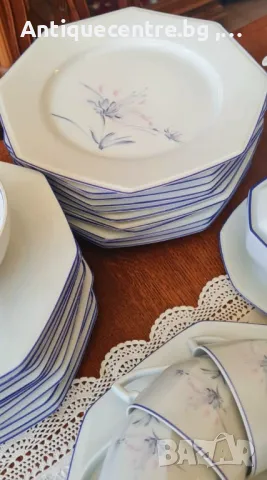 Елегантен сервиз за вечеря за 12 души на Limoges, France , снимка 8 - Сервизи - 50161896