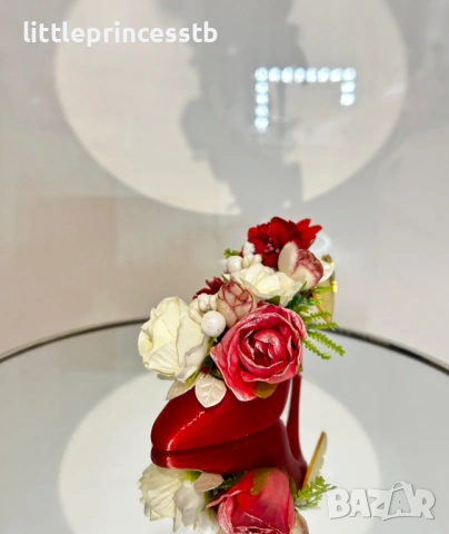 Подаръци за 8-ми март, елегантни обувки с цветя , снимка 3 - Изкуствени цветя - 53573246