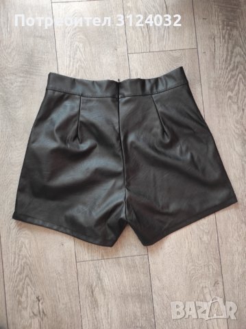 Продавам кожени панталонки в черно , снимка 2 - Къси панталони и бермуди - 39819785