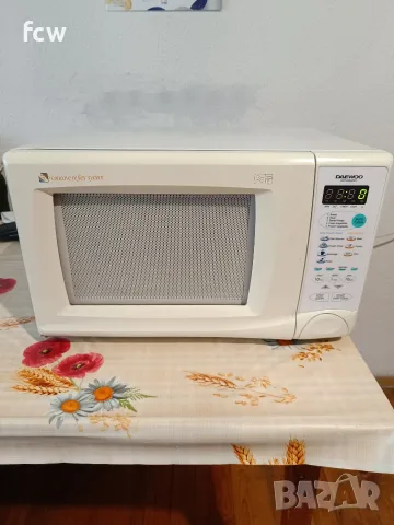 Микровълнова печка Daewoo с подарък капаци, снимка 2 - Микровълнови - 56049336