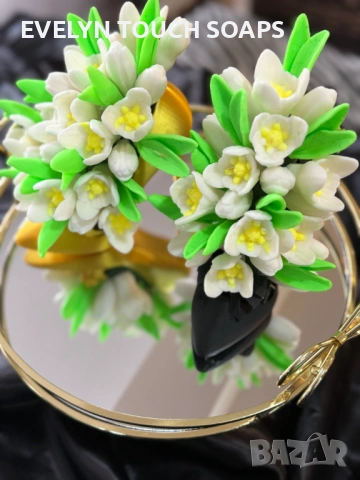 Букет „Кокичета“ от глицеринов сапун, снимка 2 - Козметика за тяло - 53277493