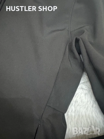 Мъжко софтшел яке STONE ISLAND. Размер S, снимка 4 - Якета - 53670703