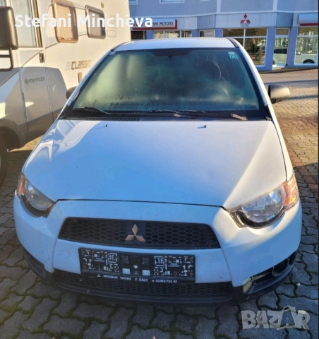 Мицубиши колт 2009 год 1200 куб Перфектно със КЛИМАТРОНИК