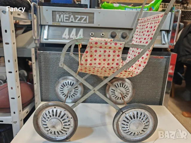 Стара детска количка за кукли, снимка 8 - Антикварни и старинни предмети - 47442418