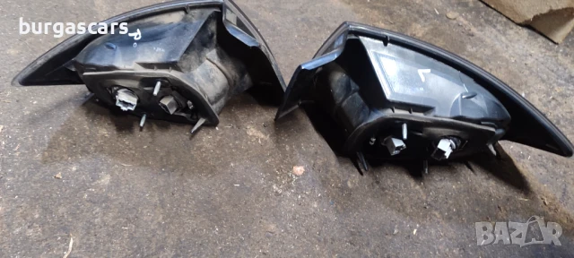 Външен стоп ляв десен Mazda 3 седан - 80лв, снимка 4 - Части - 50829384