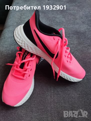 Маратонки Nike Revolution 5, снимка 6 - Маратонки - 42021012
