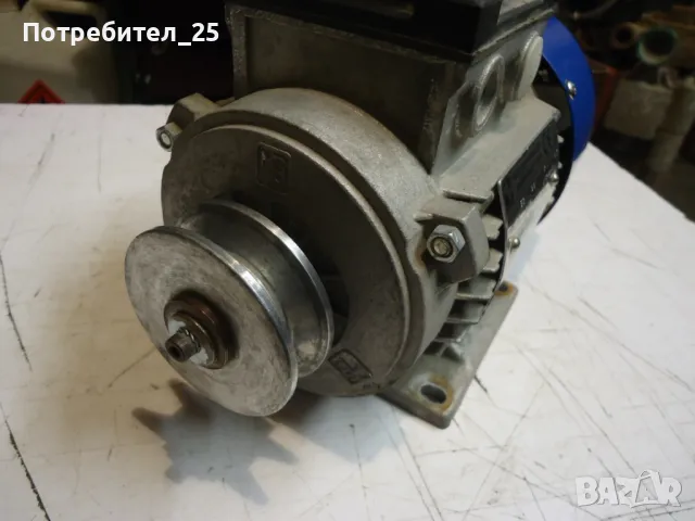 Трифазен ел. мотор 180W - 1350 об/мин., снимка 4 - Електродвигатели - 49147167