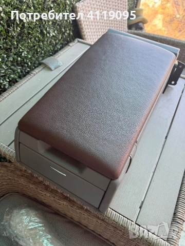 Подлакътник за Mercedes 221, снимка 2 - Аксесоари и консумативи - 53859965