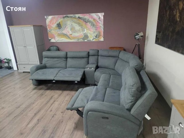 Сив ъглов диван от плат с електрически релаксиращ механизъм, снимка 4 - Дивани и мека мебел - 44342839
