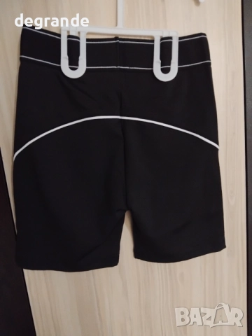 Спортно долнище Alo Yoga , снимка 2 - Спортни екипи - 51445965