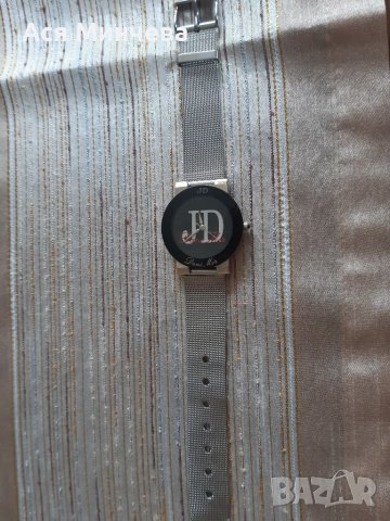 Дамски часовник