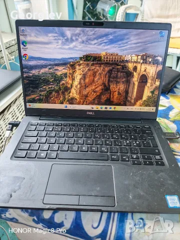 Бизнес лаптоп DELL Latitude 7300, снимка 11 - Лаптопи за работа - 56081552