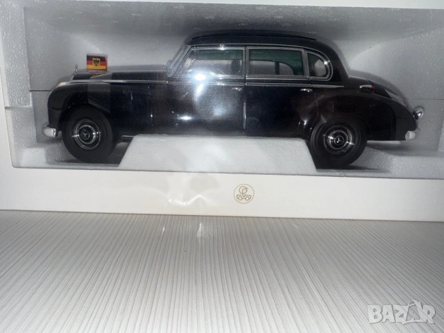 1:18 Norev Mercedes 300 Konrad 1955, снимка 3 - Колекции - 53394448