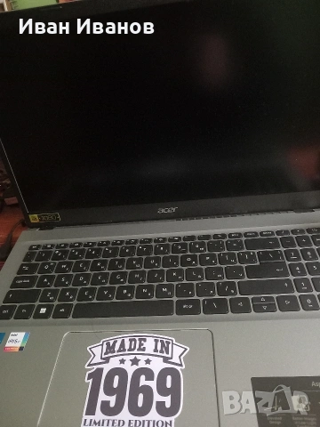 Продавам нов лаптоп Acer в гаранция,+аксесоари DVD записвачка +допълнително осветление 😀, снимка 2 - Части за лаптопи - 53339347