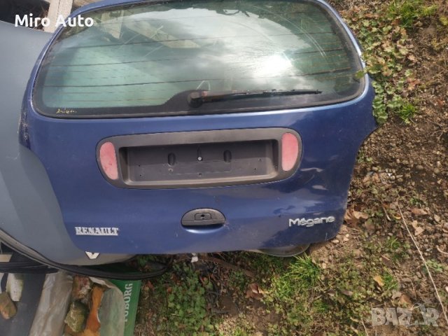 Заден капак от Рено Сценик 97г , снимка 2 - Части - 39351120
