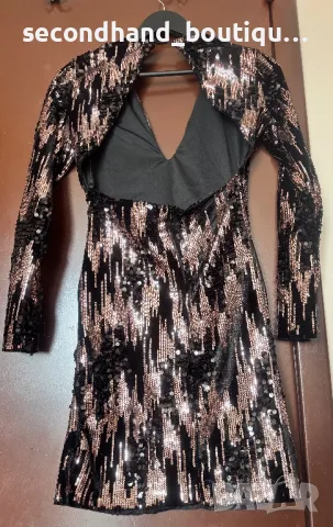 Елегантна рокля с пайети ! Като нова, снимка 5 - Рокли - 49003401