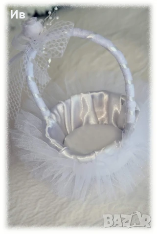 Сватбени кошнички и чаши