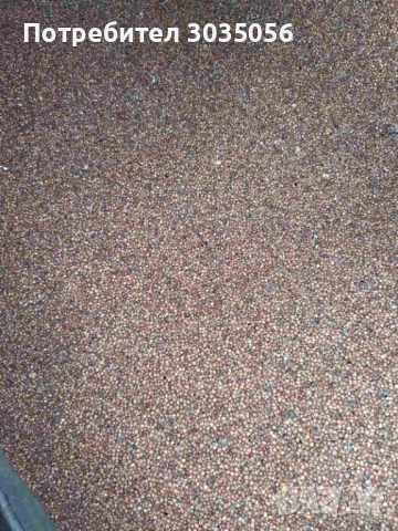 Продавам сорго