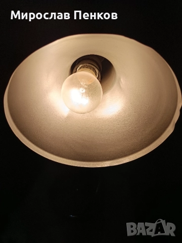 Лампа, снимка 2 - Настолни лампи - 51708573