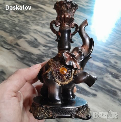 Продавам декоративен свещник слонче, снимка 3 - Декорация за дома - 41345866