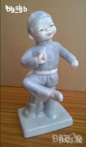 Порцеланова фигурка, снимка 9 - Статуетки - 24487413