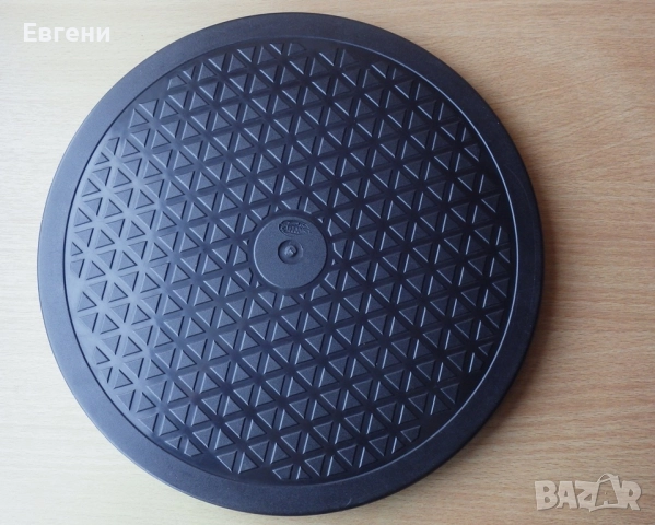 Универсална кръгла, въртяща се поставка Hama + бонус