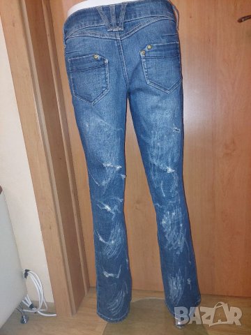 Накъсани дънки, снимка 3 - Дънки - 38857830