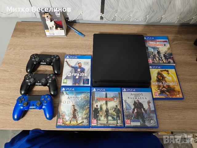 Playstation 4 1tb slim с 3 джойстика и няколко игри