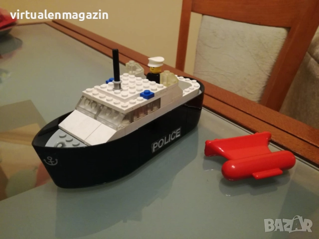 Много стари Конструктори Лего - LEGO Police 611 , 659 , 709 , 6676, снимка 8 - Колекции - 39580444