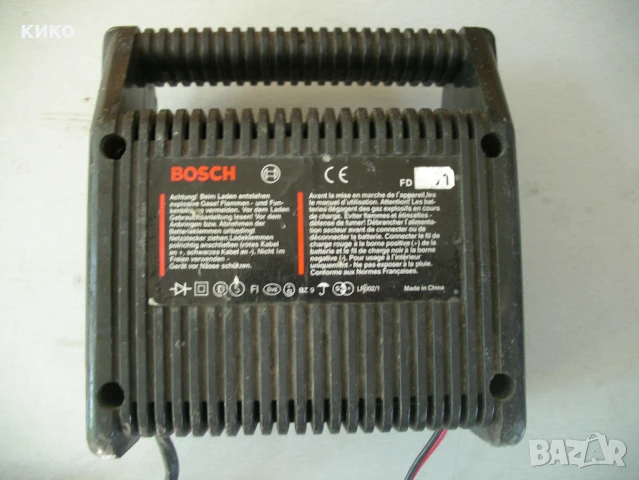  BOSH зарядно за кола 12  v ., снимка 3 - Аксесоари и консумативи - 50941519