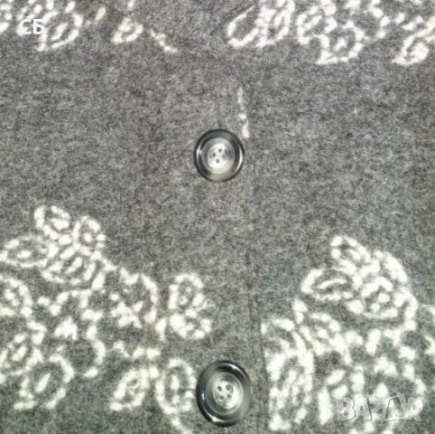 Вълнено дамско сако с бродирани цветя, снимка 8 - Сака - 44412251