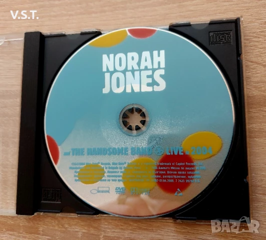 Norah Jones - Live 2004