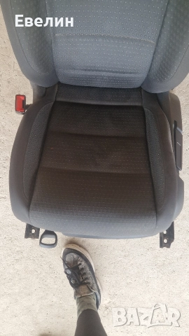 шофьорска седалка с подгрев VW Touran 2006г, снимка 5 - Части - 52865129
