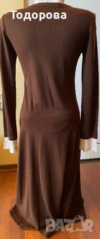 Кафява рокля с бяла яка., снимка 2 - Рокли - 49422200