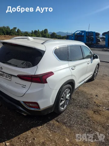 **САМО НА ЧАСТИ*** Hyndai Santa Fe 2.2CRDi 4WD, KeyLess Go , снимка 4 - Автомобили и джипове - 55958589