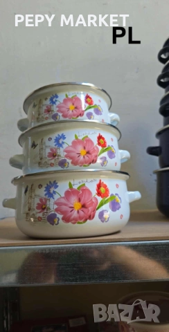 Комплект 3 броя тенджери, със 3 бр. стъклени капаци Описание:    Материал: Висококачествени емайлира