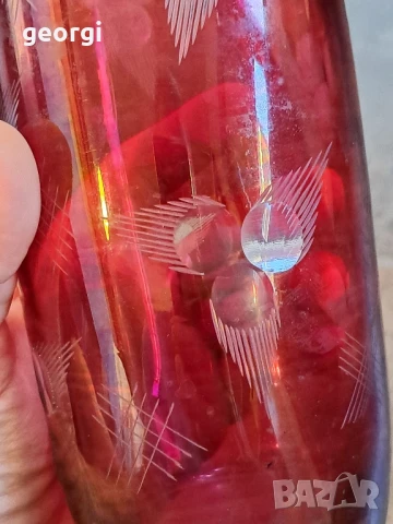 червена стъклена фасетирана ваза 26/3, снимка 5 - Вази - 50693572