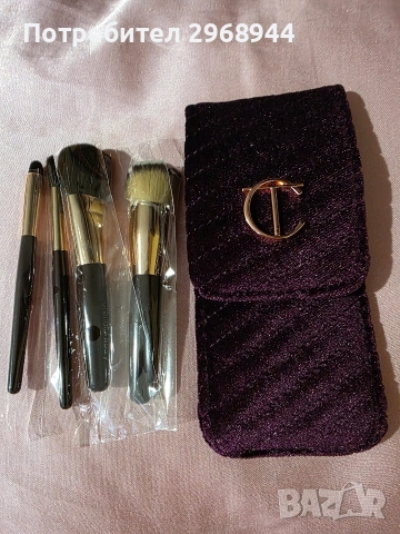 Charlotte Tilbury mini brush set четки за грим, снимка 3 - Други - 52749974