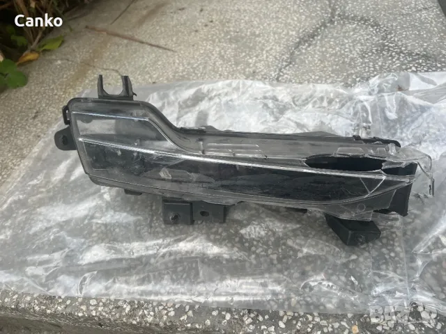 Оригинален десен Халоген за Тесла Модел 3/Y