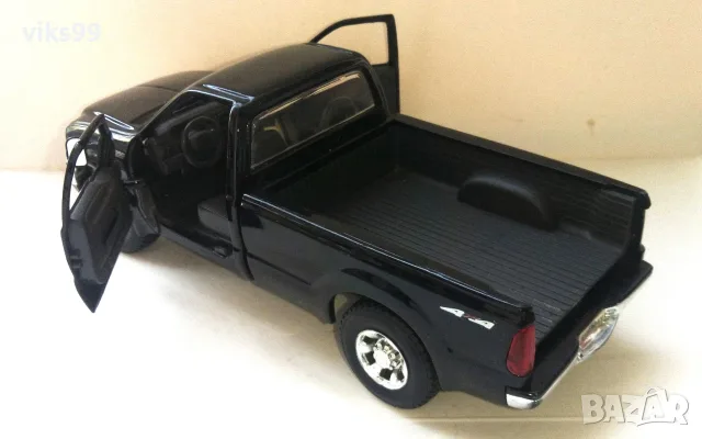 Ford F-350 Super Duty Pickup 1999 Maisto - Мащаб 1:27, снимка 2 - Колекции - 55845833