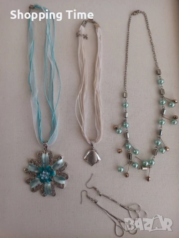 НОВ комплект от обеци и 3 колиета, Спиди/лично предаване