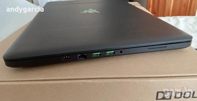 Razer Blade Pro 17.3 4K IGZO Touch/Intel Core i7-7820HK/NVidia GTX 1080 8GB/32GB RAM/1TB SSD NVMe, снимка 8 - Лаптопи за игри - 53299449