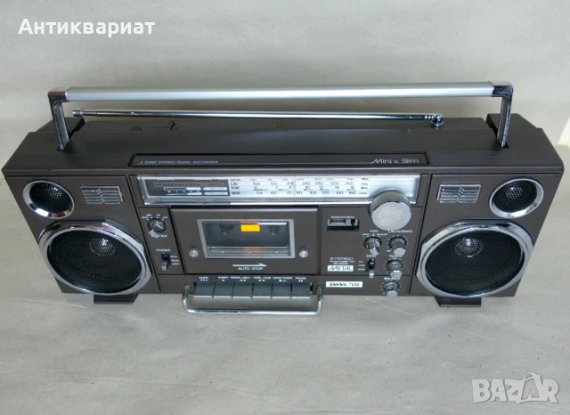 Мини BOOMBOX, радиокасетофон Sanwa 7096 / Japan, снимка 4 - Радиокасетофони, транзистори - 51008661