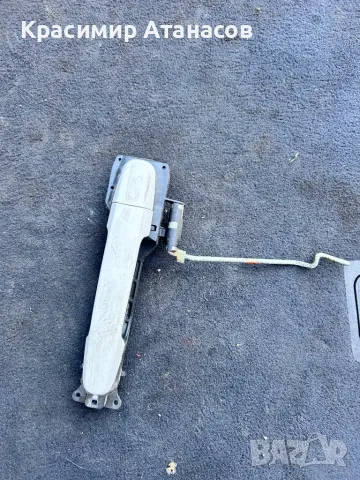 Външна дръжка за врата предна дясна за Тойота аурис. 2007-2012г