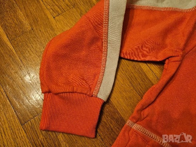 Нов суитшърт за р. 128, снимка 3 - Детски анцузи и суичери - 44263365