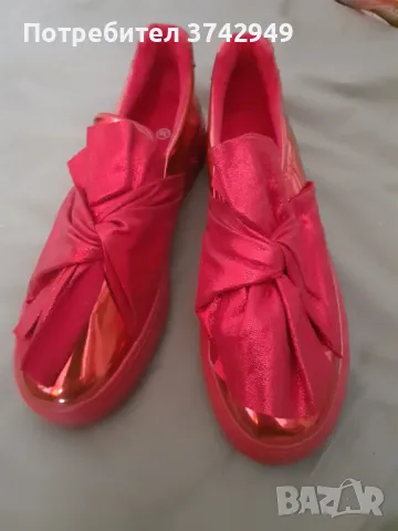 Оригинални червени обувки, снимка 2 - Дамски елегантни обувки - 50052695